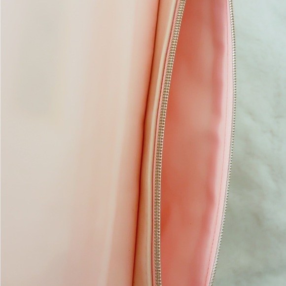 Juicy Couture Cosmetic Bag - Picture 4 of 4